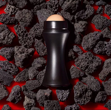 Cargar imagen en el visor de la galería, Oil volcanic absorbing roller