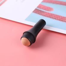 Cargar imagen en el visor de la galería, Oil volcanic absorbing roller